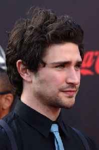 Matt Dallas pictures at 2007 American Music Awards