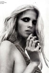 Lara Stone : 108