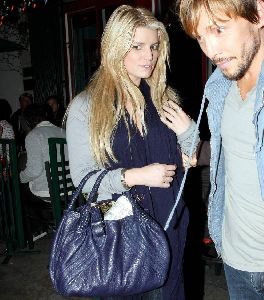 Jessica Simpson : 17