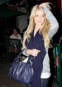 Jessica Simpson : 16thumb