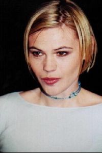 clea duvall : 18