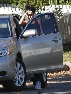 Vanessa Hudgens finally got the driving license