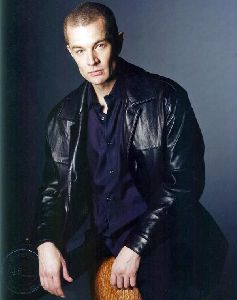 James Marsters : l 4c266f72aa44e2058a5bf05350a6b18b