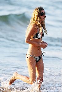 Nicky Hilton zebra bikini pics