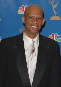 Kareem Abdul-Jabbar : Kareem Abdul-Jabbar-11