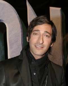 Adrien Brody : Adrien Brody - King Kong New York World Premiere - Inside Arrivals.