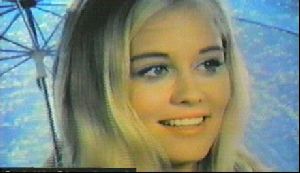 cybill shepherd : 58