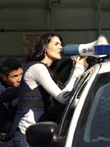 Angie Harmon : Angie Harmon9