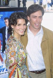 Angie Harmon : Angie Harmon-Agent Cody Banks Movie Premiere5