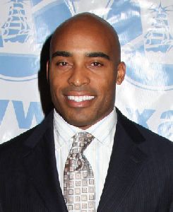 Tiki Barber : Tiki Barber- Joe DiMaggio Award Gala2