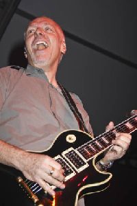 Vincent Kartheiser : Peter Frampton- Peter Frampton In Concert At 2008 Consumer Electronics Show10