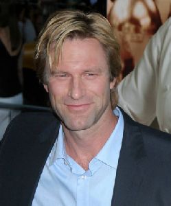 Aaron Eckhart : Aaron Eckhart17