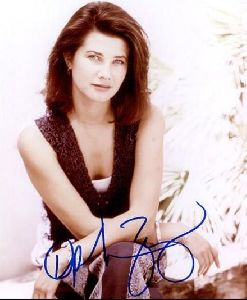 daphne zuniga : 15