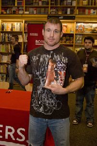 Matt Hughes : Matt Hughes-Matt Hughes Signing  Made in America The Most Dominant Champion in UFC4