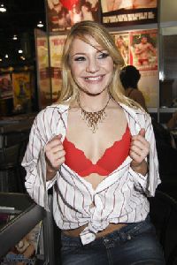 Aurora Snow : Aurora Snow- 2008 AVN Adult Entertainment Expo1