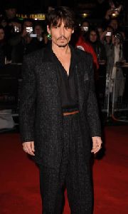 Johnny Depp : Johnny Depp-  Sweeney Todd  Premiere - London3