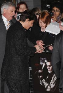 Johnny Depp : Johnny Depp-  Sweeney Todd  Premiere - London4