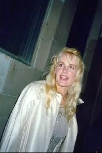 daryl hannah : 37