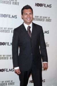 Adam Beach : 109836