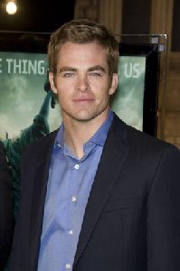 Chris Pine : Chris Page-  Cloverfield  - Los Angeles Premiere2