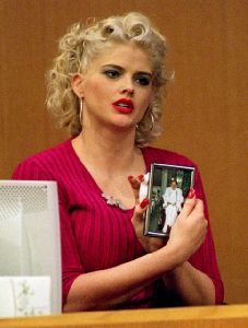 Anna Nicole Smith : 82575