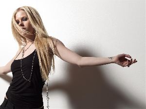 Avril Lavigne : Avril+Lavigne+4