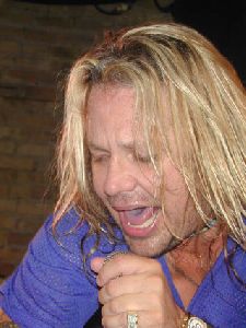 Vince Neil : Vince Neil In Concert At The Cubby Bear1