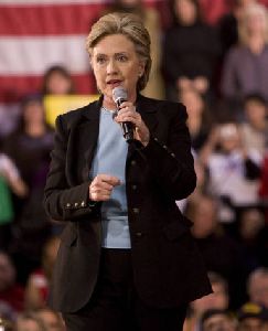 Hillary Clinton : Hillary Clinton Rally At Greenspun Middle School In Henderson, Nevada28