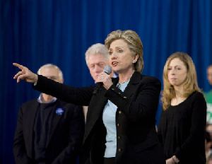 Hillary Clinton : Hillary Clinton Rally At Greenspun Middle School In Henderson, Nevada5