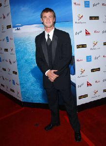 Chris Hemsworth : Chris Hemsworth- GDay USA Australia.com Black Tie Gala3