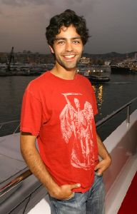 Adrian Grenier : 109000