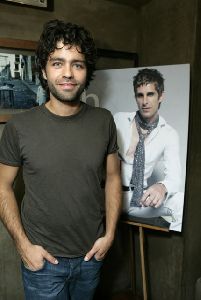 Adrian Grenier : 132458