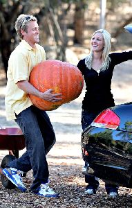 spence pratt : 83899 heidi-montag-spence-pratt-pumpkins-104-1 122 913lo