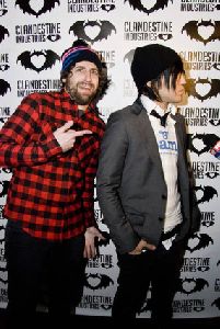 Joe Trohman : Joe Trohman- Fall Out Boy s Pete Wentz Endorses Barack Obama s Candidacy For Presidenc