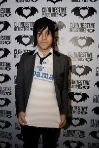 Pete Wentz : Pete Wentz- Fall Out Boy s Pete Wentz Endorses Barack Obama s Candidacy For Presidency1