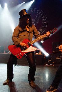 Velvet Revolver : Velvet Revolver- Velvet Revolver At Riviera Theatre, IL25