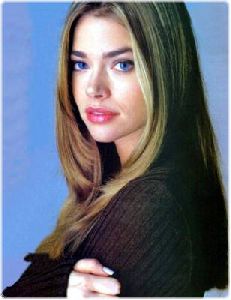 denise richards : dr9