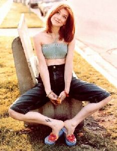 Alyson Hannigan : alysonhannigan 05