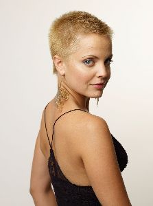 Mena Suvari : 55474 0aamena 6230 122 498lo