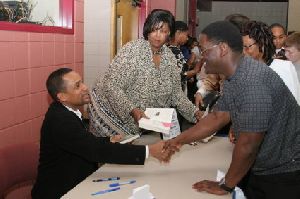 Hill Harper : Hill Harper-  40 Years And Letters Of A Young Brother  Book Signing8