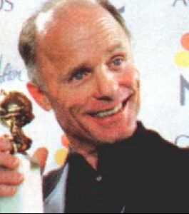 ed harris : 28