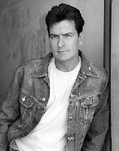 Charlie Sheen : charlie sheen8