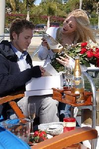 Heidi Montag : heidi montag vday2