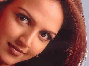 Esha Deol : 7