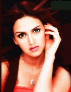 Esha Deol : 9