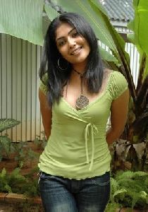 Kamalini Mukherjee : 3