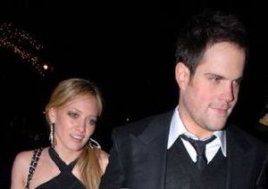 Hilary Duff : hilary-duff-mike-comrie