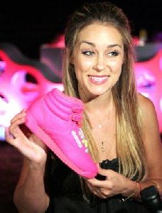 Lauren Conrad : big-shoe 300x394