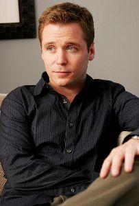 Kevin Connolly : kevin-connolly-photo 425x626