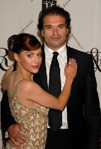 Simon Monjack : simon-monjack-brittany-murphy-so-hot 305x450